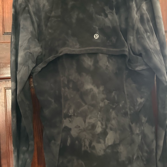 Lululemon define hoodie size10 used excellentcondition mild pilling underarm - Picture 10 of 11